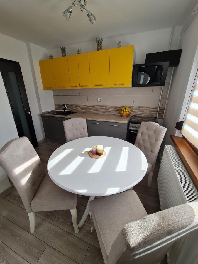 Stephanie Apartment Galaţi Екстериор снимка